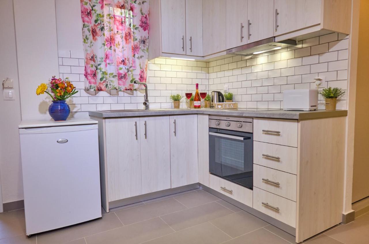 Vicky'S Luxury Apartment Sidari 斯达林 外观 照片